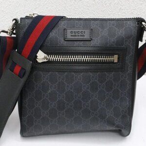 Gucci GG Supreme Crossbody Bag